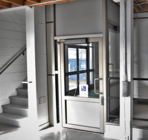 Indoor Genesis Enclosure between wooden walls